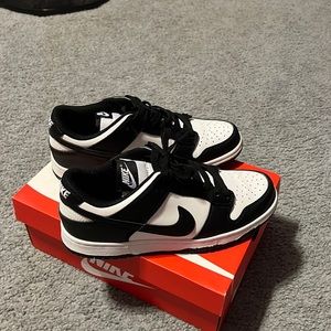 Nike Panda Dunks
